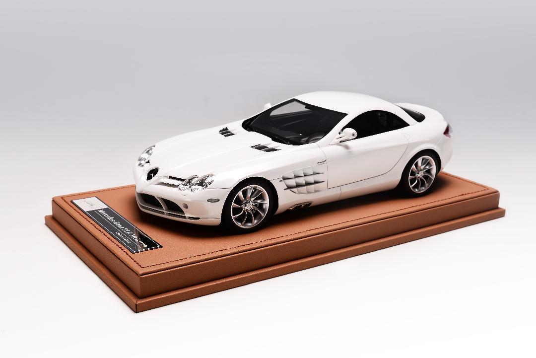 Mercedes Benz SLR McLaren White 1/18 Scale | IVY Model | Merit